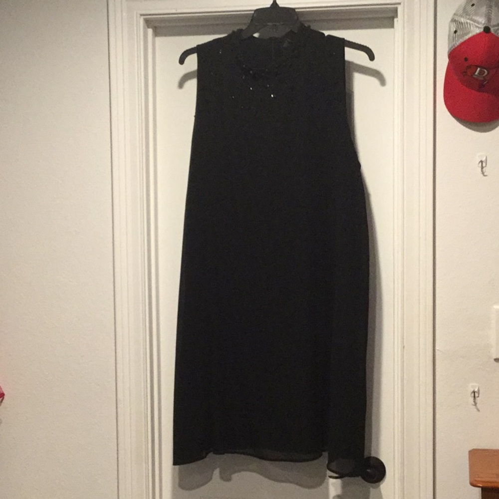 Black Plus size sleeveless Cocktail dress